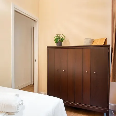 Joivy Modern And Spacious Family Flat