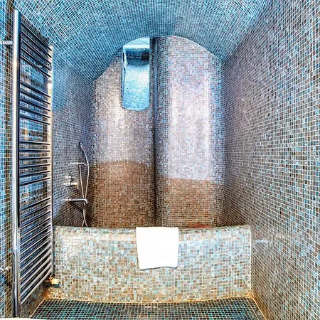 Joivy Modern And Spacious Family Flat