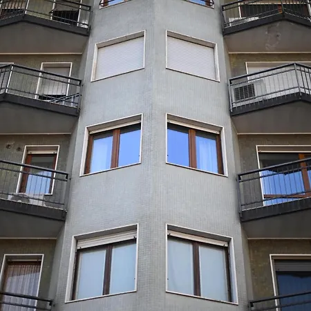 Your Window On The City - Via Gioia * Milan