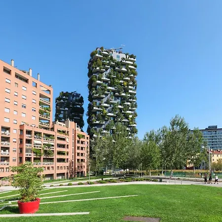 Luxury In Bosco Verticale Isola Milano