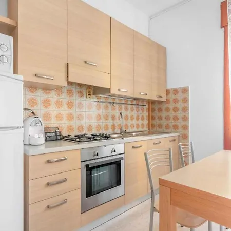 Moncler House Navigli * Milano