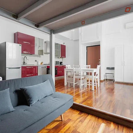Guesthost - Cosy Close To Piazza Insubria *