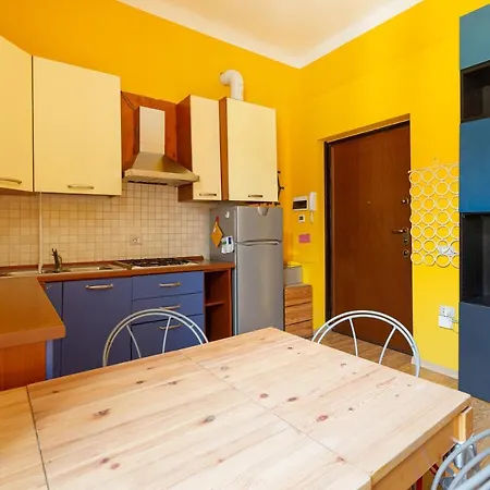 Viale Umbria Colorful *