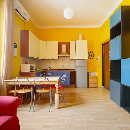 Viale Umbria Colorful Daire Milano
