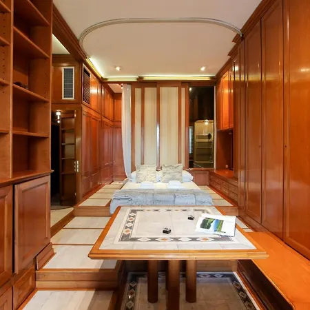 Apartment San Babila *
