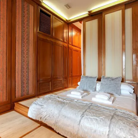Apartment San Babila Mailand