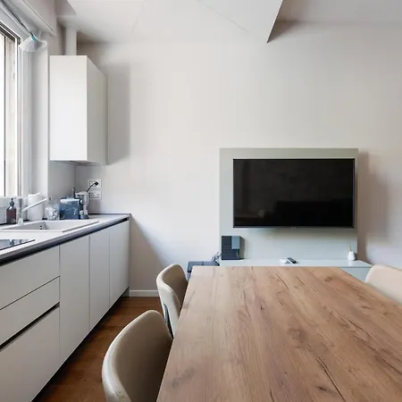 Guesthost - Bullona Bright&design - M5 Gerusalemme Mailand