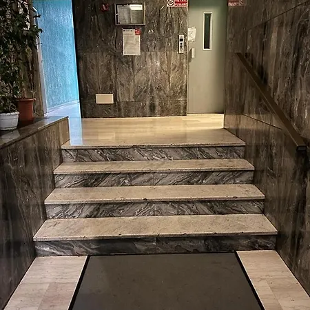 A Milano, 17 Minuti Dalla Stazione Centrale Fs Cinisello Balsamo Apartmán *