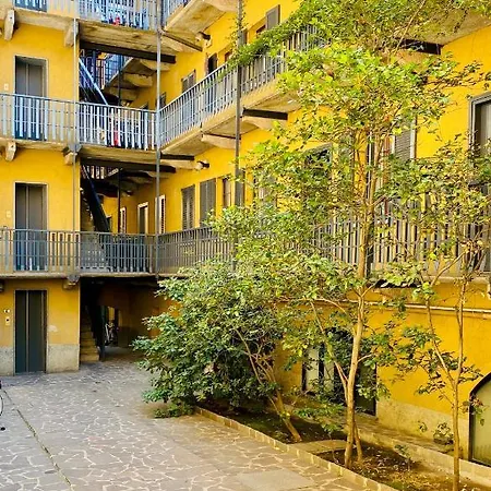 Navigli Darsena Style Milan