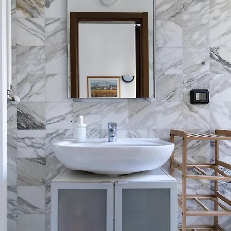 Stazione Centrale-repubblica In Centro Con Wifi Lägenhet Milano