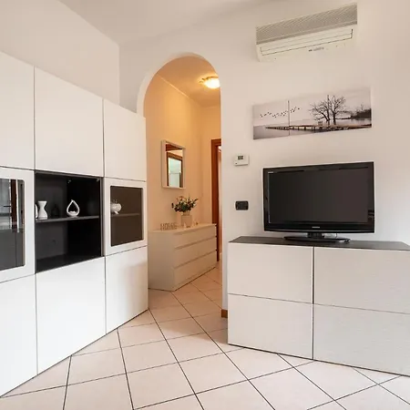 Casty Sweet - Mm3 Comasina Free Private Parking Appartamento Milano