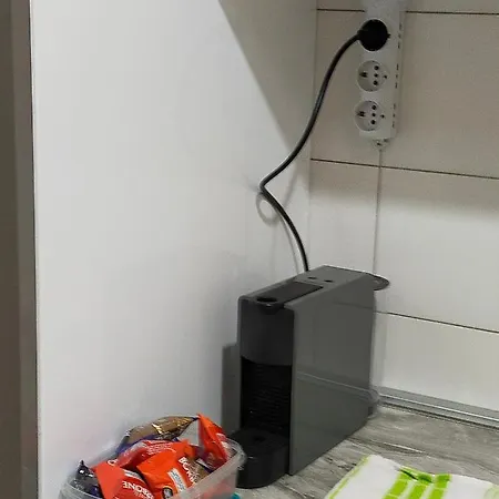 Cir 015146-cni-01484 *