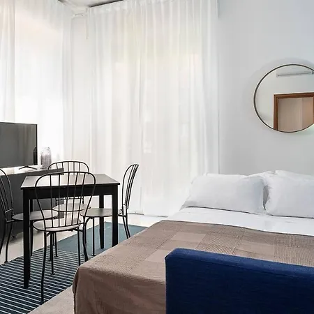Blue City Paradise - Renovated Apt In Center דירה *