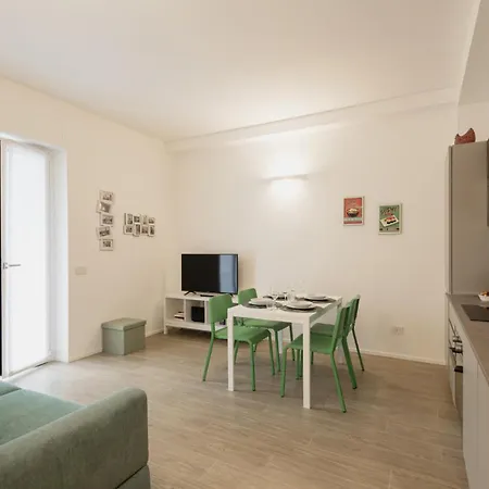 Easylife - Milano- Privata Angera 10d - *