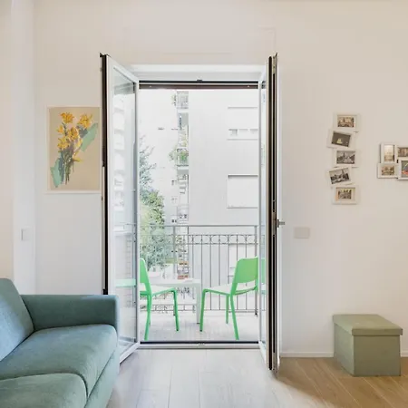 Easylife - Milano- Privata Angera 10d -