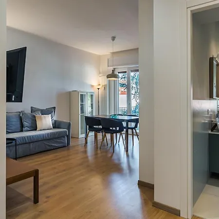 Apartament Max's House Mediolan