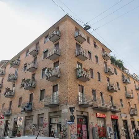 Ihost - Niccolini 21 * Mediolan