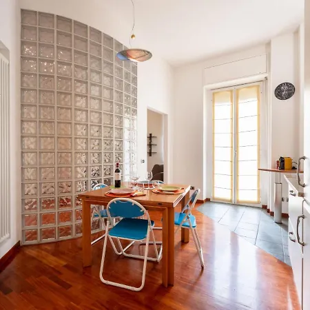 Brera Porta Nuova Flat By Interhome מילאנו