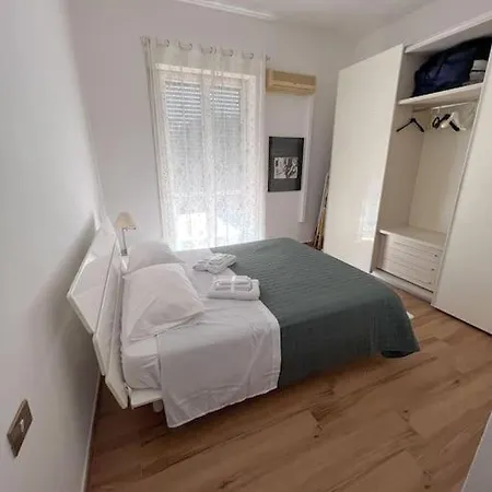 Casa Navigli Cozy In Darsena/navigli Milan