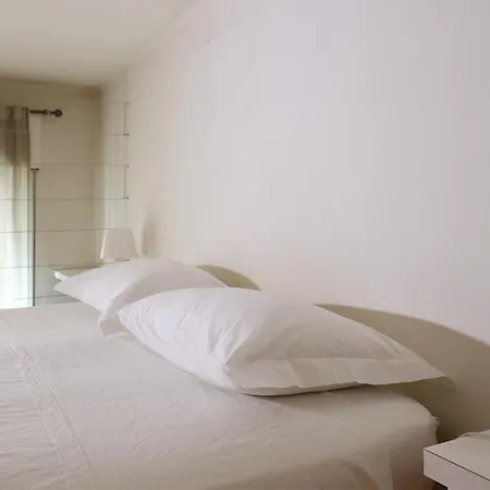 Isola Centro Bilocale Su 2 Livelli Free Wi-fi