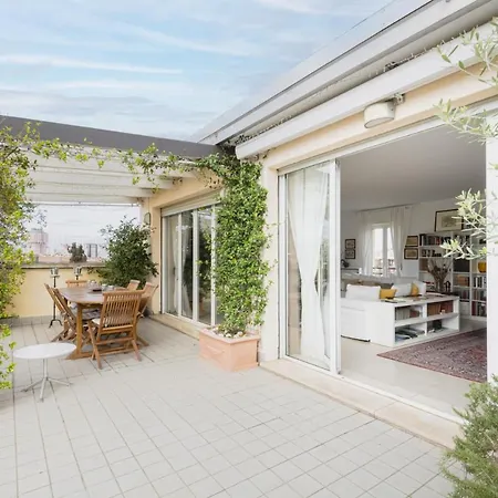 Easylife - Attico 230mq Con Terrazza Area Bocconi شقة *