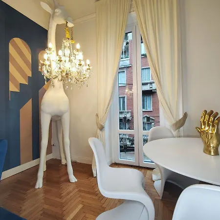 Luxury 2 Bedrooms And 2 Baths In Downtown With Ac, Wifi, Subway Aiport Conneted Milan