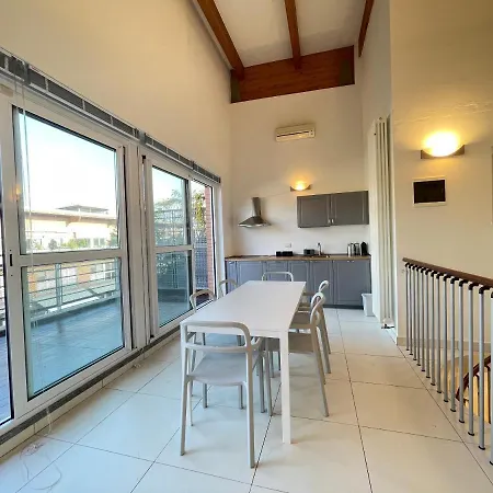 Accomodo Mit48 Trivanotortona Апартаменты *