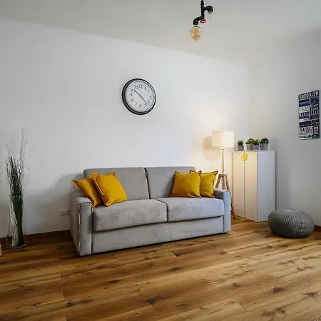 Insubria 8-3dx - Monolocale Cool Daire Milano