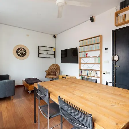 Guesthost - With Huge Terrace- Calvairate District *