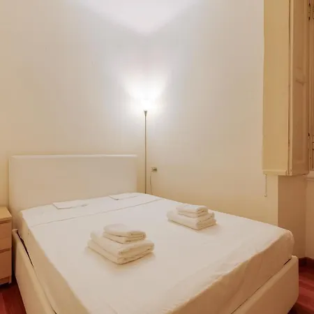 Lio's House Porta Venezia! * Milánó