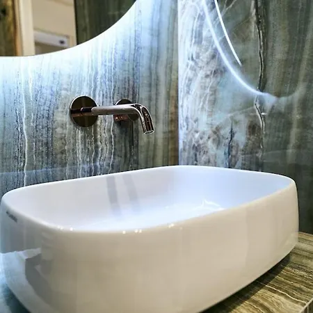 Contempora - Two Bedrooms Monet Apartment *