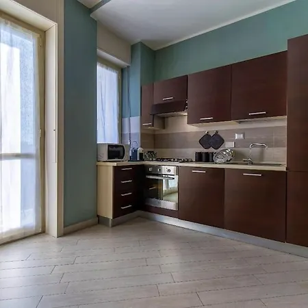 Daire Charmy & Cozy Panoramic Flat 50m From M4 Stop *