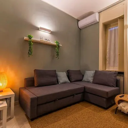 Charmy & Cozy Panoramic Flat 50m From M4 Stop Daire *