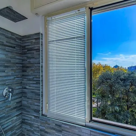 Charmy & Cozy Panoramic Flat 50m From M4 Stop Appartement