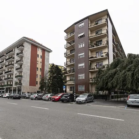 Easylife - Tranquillo Vicino Prada Milán
