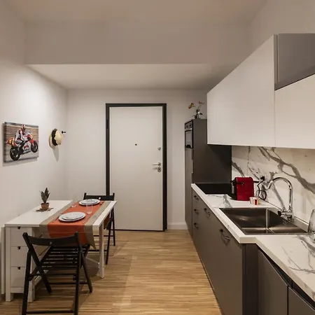 Easylife - - Mincio 30 D - Corvetto Apartmán *