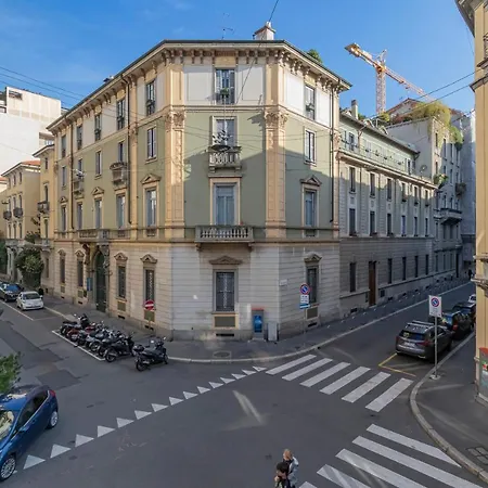 Ihost Luxury Center - Bellini 4 Milan