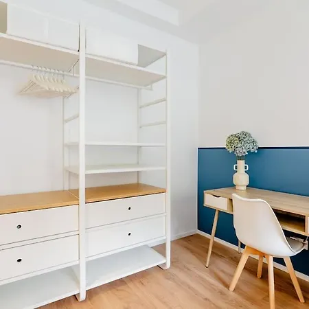 Luxury 1 Bedroom Apartment, Close To San Siro, Fiera And 10 Min Metro To Duomo Apartman