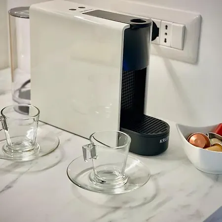 Luxury 1 Bedroom Apartment, Close To San Siro, Fiera And 10 Min Metro To Duomo Apartman Milánó