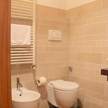 Charming In The Navigli District - 4 People