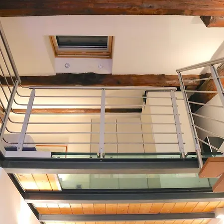 Charming In The Navigli District - 4 People アパート *