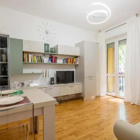 Cozy Near To Fashion District * Milan