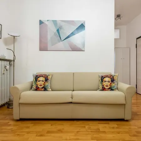 Cozy Near To Fashion District Milan