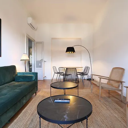 Adelaide Elegant Apartment Milan