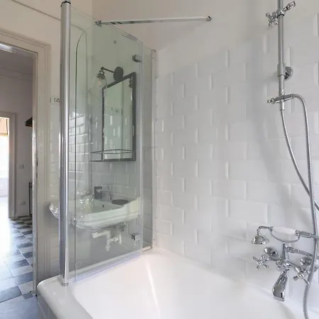 Adelaide Elegant Milan