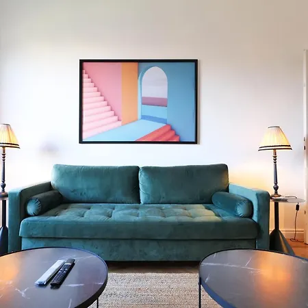 Adelaide Elegant Apartment