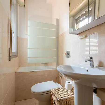 Palazzo Lombardia - Station - Bighome * Milano