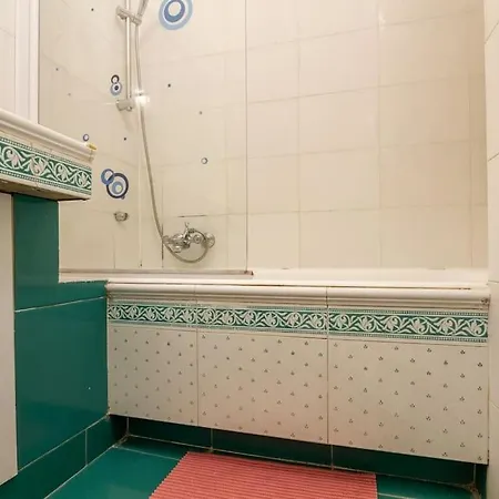 Centralstation - Via Lazzaroni *