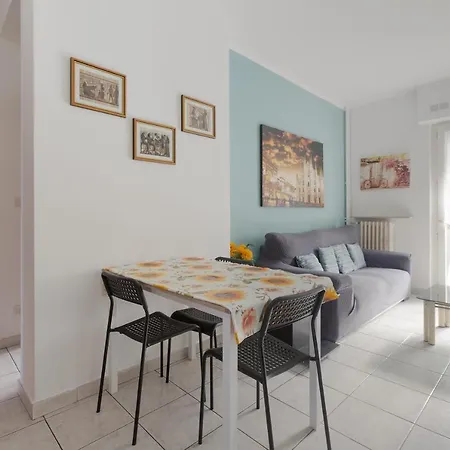 Vigentino Balcony Appartement Milaan