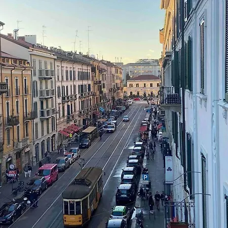Fiorenti - Navigli Ringhiera House Милан